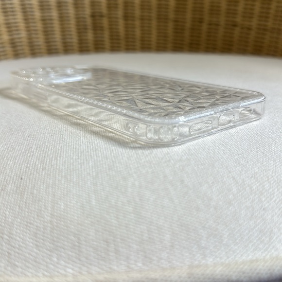 Beautiful New Crystal Clear Diamond Cut Cell Phone Case For iPhone 14 Pro Max - Picture 14 of 15